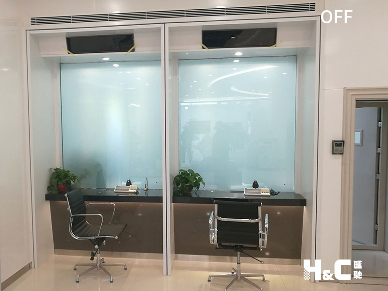 匯馳調(diào)光膜銀行柜臺應(yīng)用